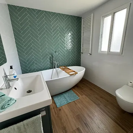 Chalet Independiente Con Piscina 拉波夫拉德瓦利沃纳
